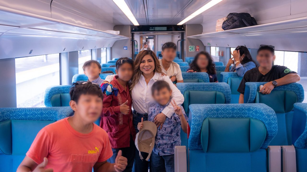 DIF Yucatán lleva a menores de Casa Otoch a viaje en el Tren Maya