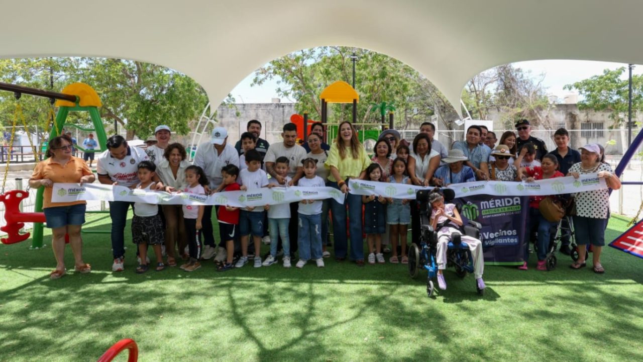 Ayuntamiento de Mérida inaugura parque en Pacabtún y entrega calles rehabilitadas en Los Reyes Melchor Ocampo II