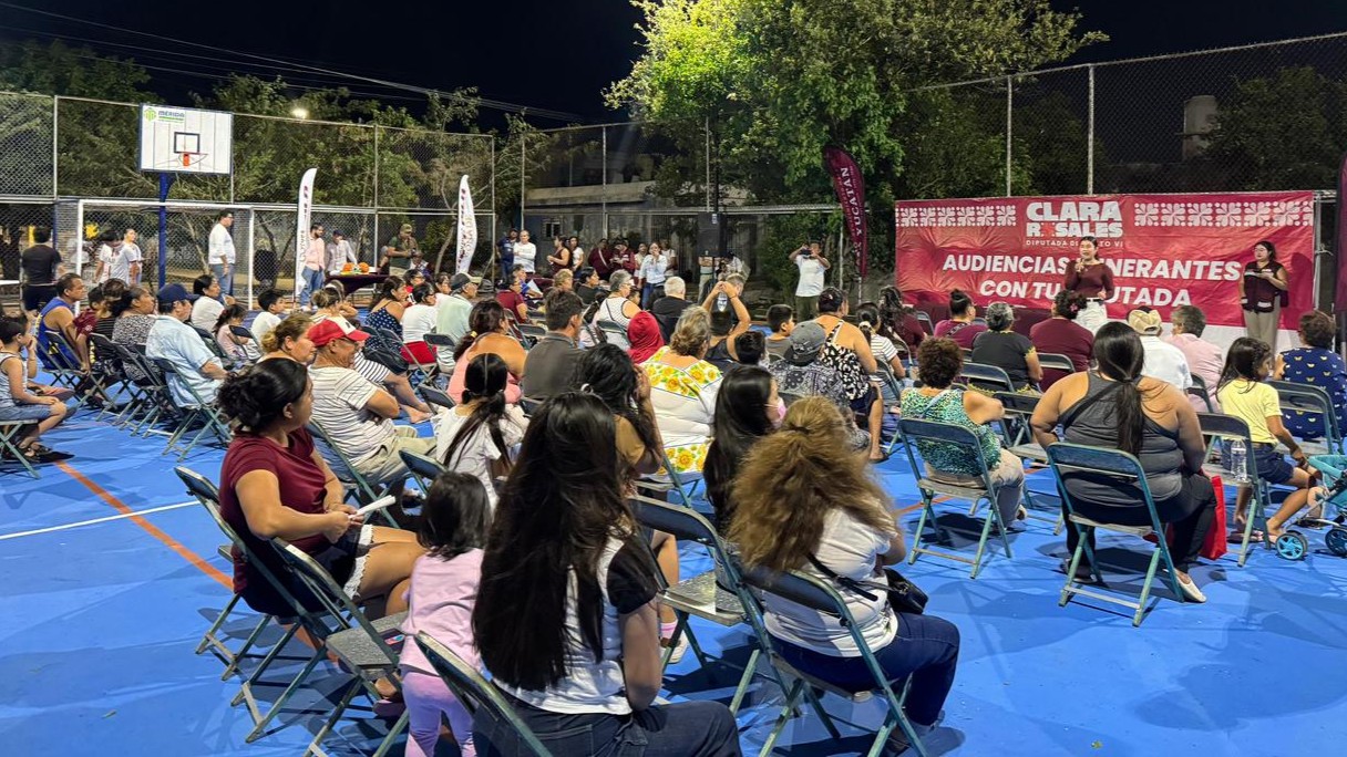 Clara Rosales realiza audiencias itinerantes para atender a vecinos del sur de Mérida