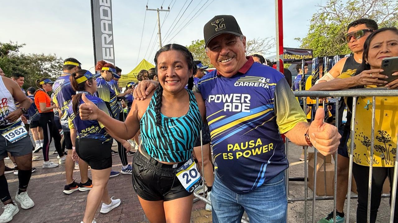Cristopher Sulub y Nadia Soberanis ganan la Carrera Powerade en Mérida